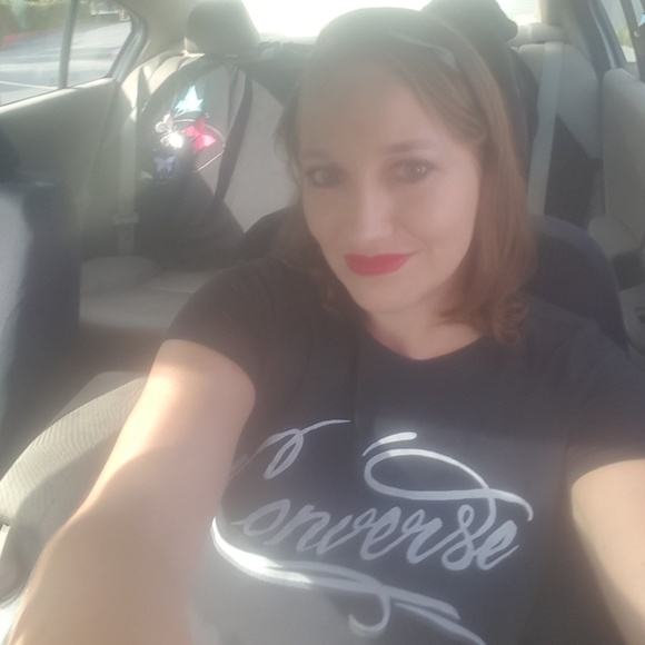 Meet your Posher, Rachael - Picture 2 of 2